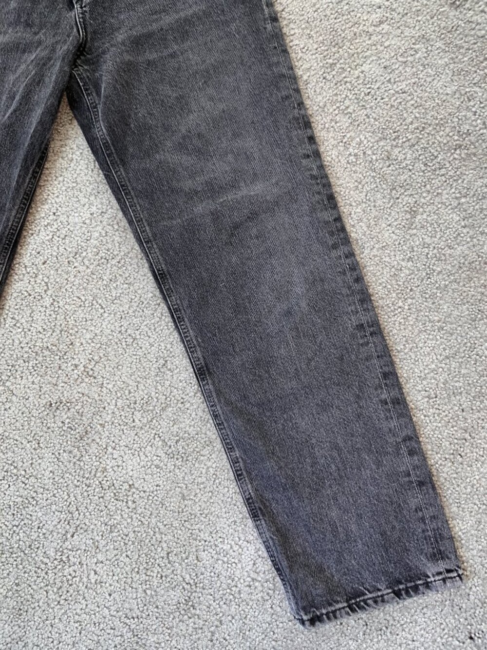 AGOLDE CRISS CROSS JEANS IN BLACK WASH - PRE-LOVED - LABELED W23 MEASURES W25 - Picture 4 of 13
